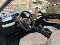 ئێم جی 5 پڵەس